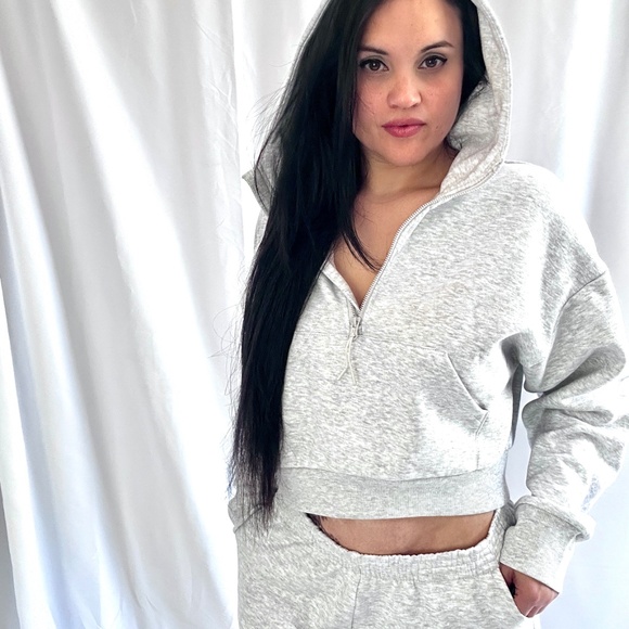 Cocoburry two piece hoodie Gray short sweatsuit set size small - Picture 3 of 7